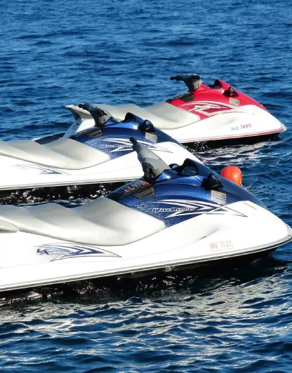 Jet ski sur le lac de Sanguinet en Gironde